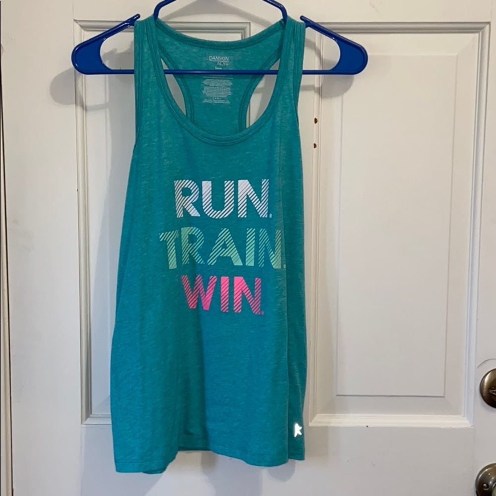 loose fitting training tank top